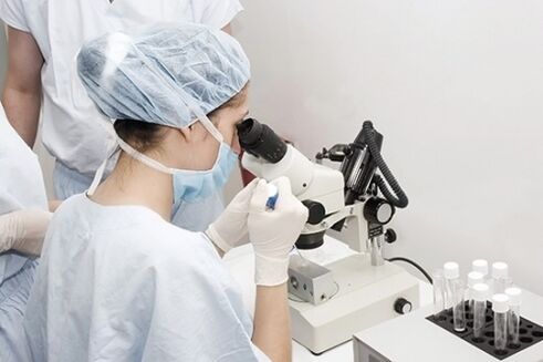 Conduction de diagnostics de la prostatite labolarisation